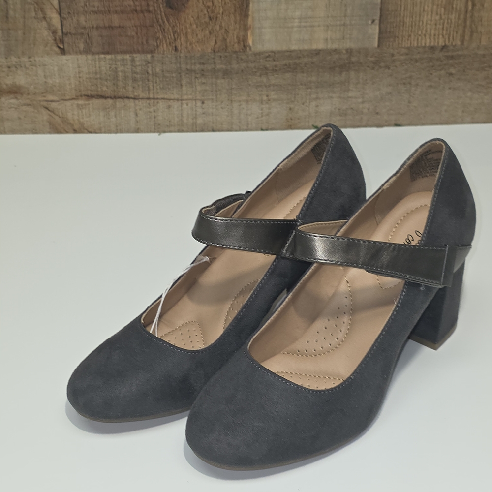 Dexflex Comfort Womens Karol Gray Faux Suede Mary Jane Block Heels Size 6.5